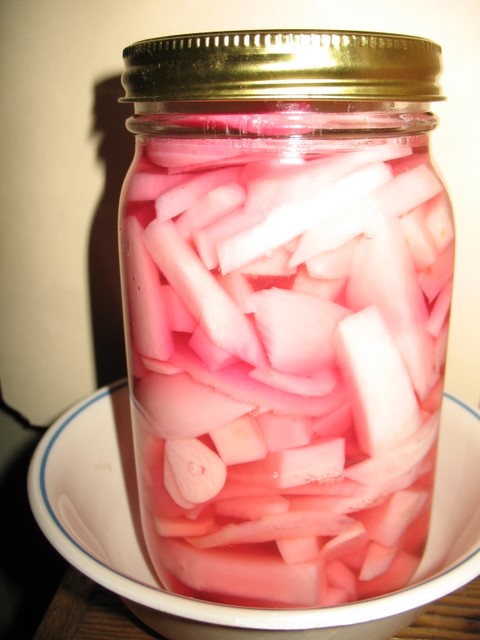 Pickled turnips with beets